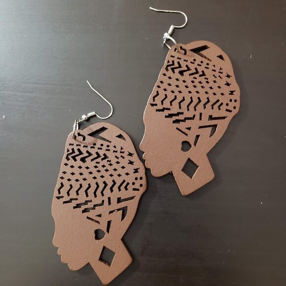 Bohemian Wooden Drop Lightweight Dangle Earrings - Picture 6 of 8
